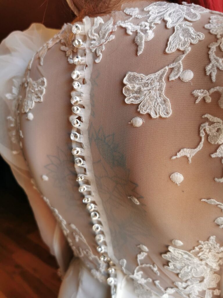 entrevista a Andrea, ejemplo de resiliencia y con un look increíble